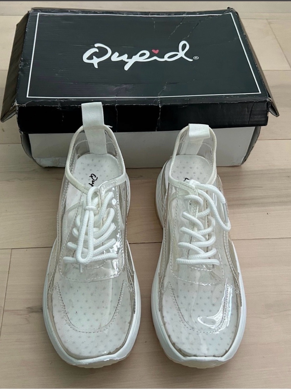 NWOT Qupid Clear/White Sneakers/Shoes Size 6